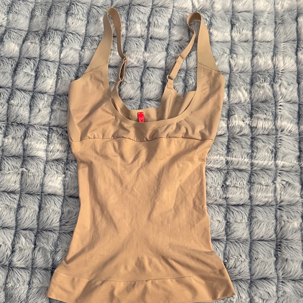 SPANX Tan Sculpting Shape Wear Tank Top